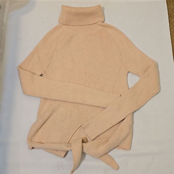 Revolve Lovers and Friends Crop Tie Front Long Sleeve Sweater xs - Picture 3 of 10